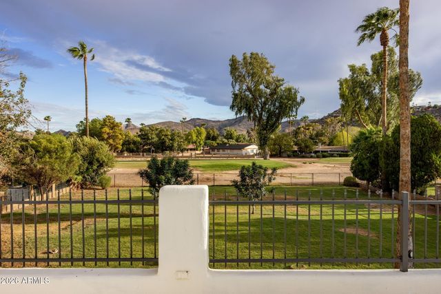 801 W GLENEAGLES Drive, Phoenix, AZ 85023