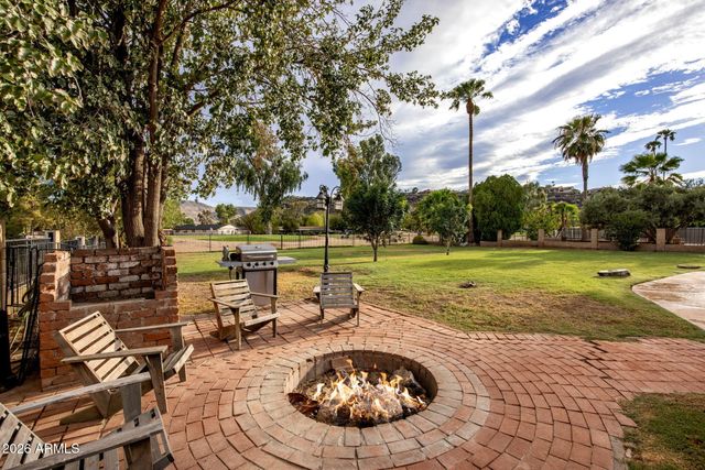 801 W GLENEAGLES Drive, Phoenix, AZ 85023