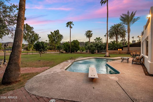 801 W GLENEAGLES Drive, Phoenix, AZ 85023
