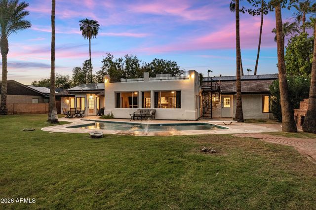 801 W GLENEAGLES Drive, Phoenix, AZ 85023