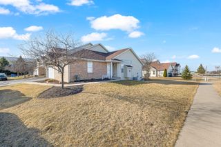 6006 W Carter Court, Monee, IL 60449