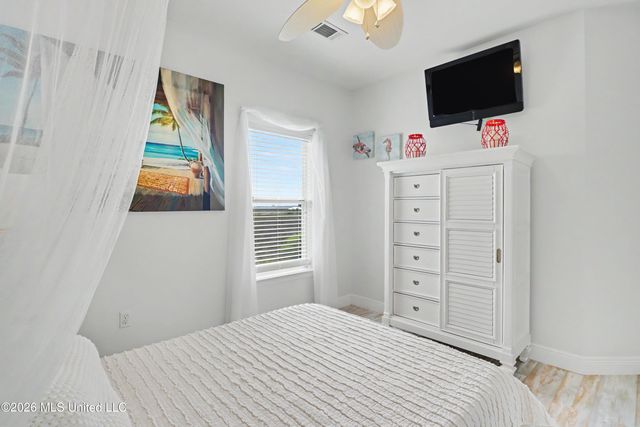 10157 S River Drive, Biloxi, MS 39532