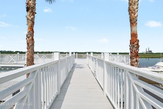 10157 S River Drive, Biloxi, MS 39532