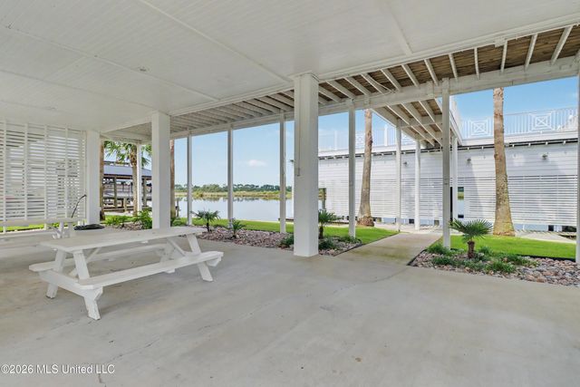 10157 S River Drive, Biloxi, MS 39532