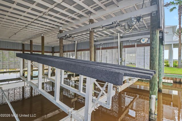 10157 S River Drive, Biloxi, MS 39532