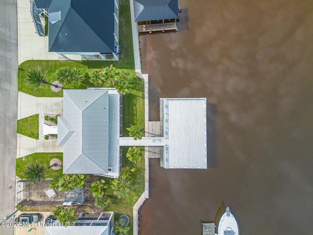 10157 S River Drive, Biloxi, MS 39532