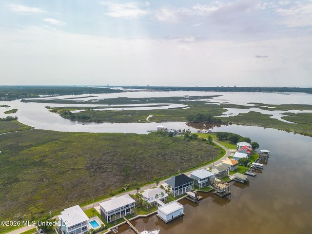 10157 S River Drive, Biloxi, MS 39532