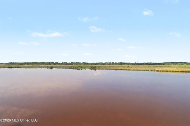10157 S River Drive, Biloxi, MS 39532