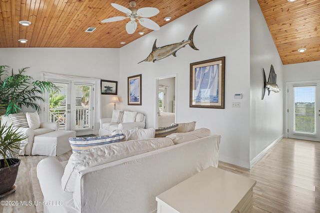 10157 S River Drive, Biloxi, MS 39532