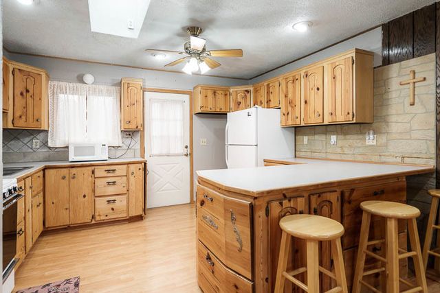 1126 COLUMBIA Avenue, Belvidere, IL 61008