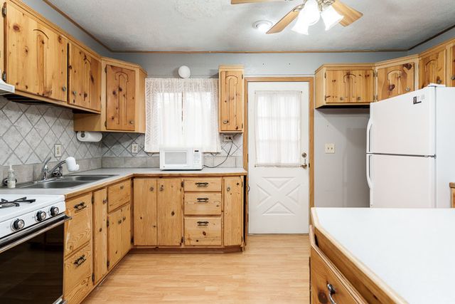 1126 COLUMBIA Avenue, Belvidere, IL 61008