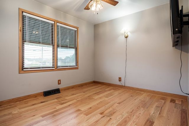 1126 COLUMBIA Avenue, Belvidere, IL 61008