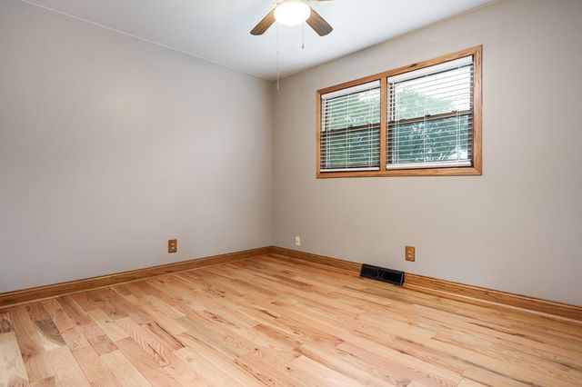 1126 COLUMBIA Avenue, Belvidere, IL 61008