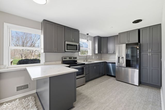 4406 Radnor Road, Indianapolis, IN 46226