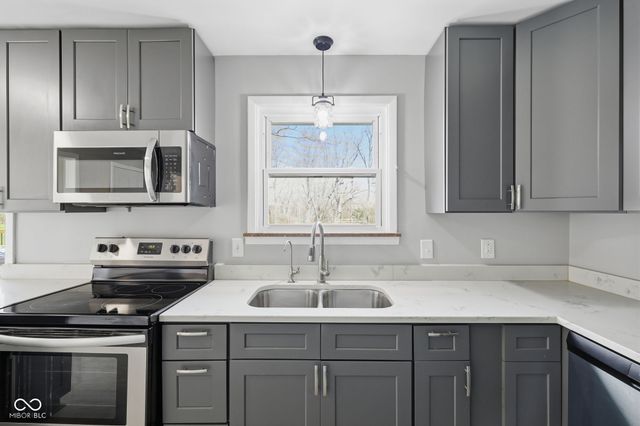 4406 Radnor Road, Indianapolis, IN 46226