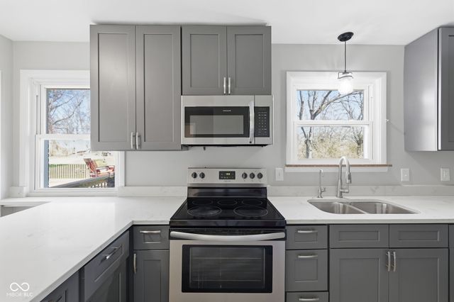 4406 Radnor Road, Indianapolis, IN 46226