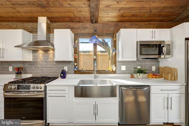 6918 CHELSEA RD, Mclean, VA 22101