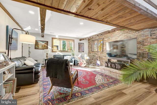 6918 CHELSEA RD, Mclean, VA 22101