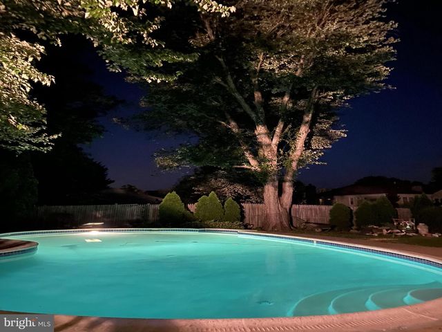 6918 CHELSEA RD, Mclean, VA 22101