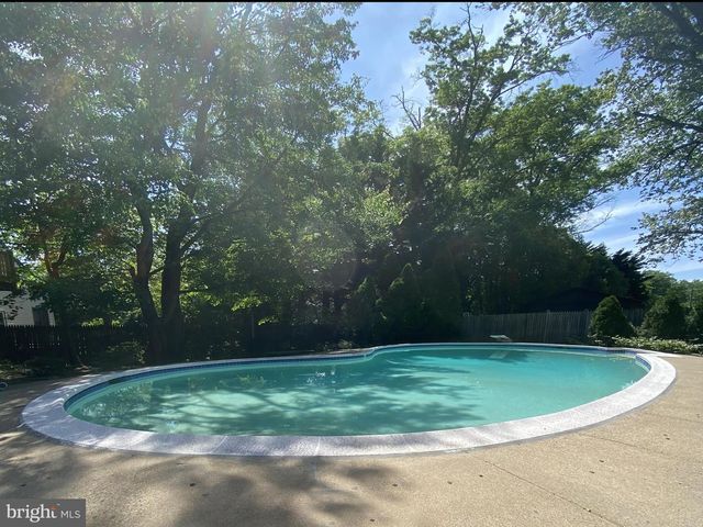 6918 CHELSEA RD, Mclean, VA 22101
