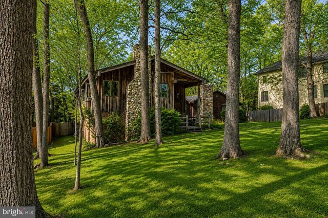 6918 CHELSEA RD, Mclean, VA 22101