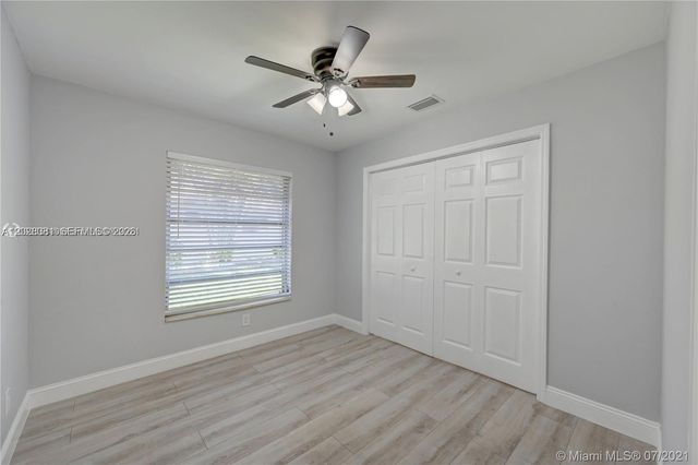 3673 W Valley Green Dr 42, Davie, FL 33328