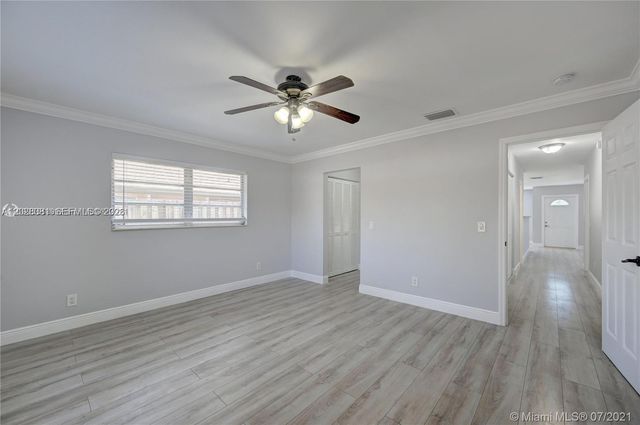 3673 W Valley Green Dr 42, Davie, FL 33328