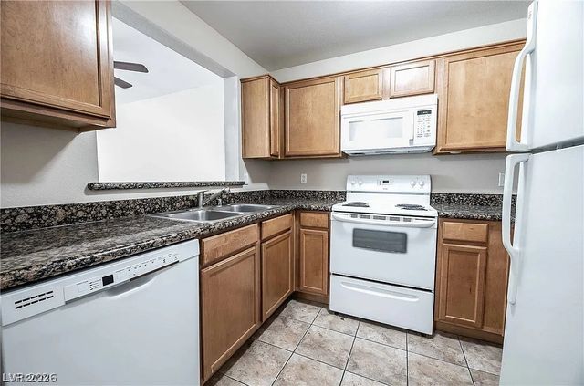 2130 Sealion Drive 207, Las Vegas, NV 89128