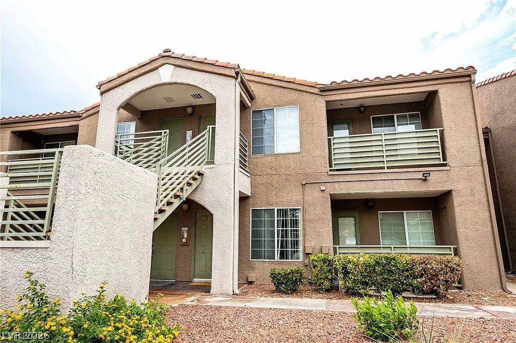 2130 Sealion Drive 207, Las Vegas, NV 89128