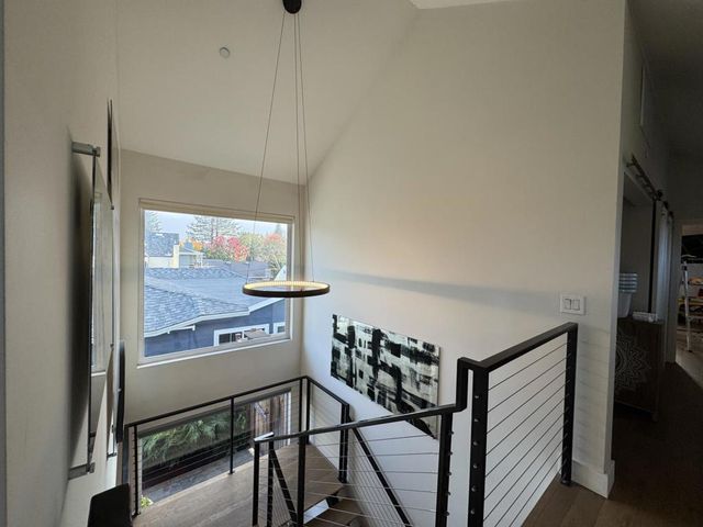 16 Hillview Avenue, Redwood City, CA 94062