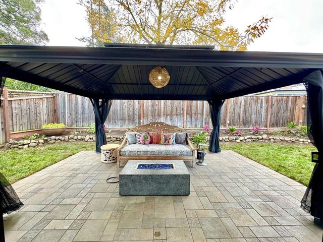 16 Hillview Avenue, Redwood City, CA 94062