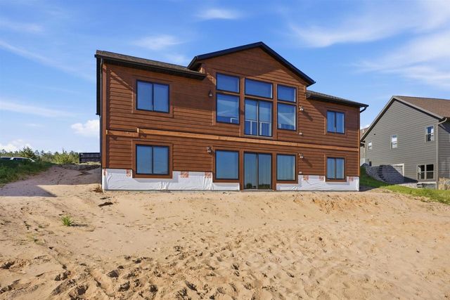 W5772 Island View Drive, New Lisbon, WI 53950