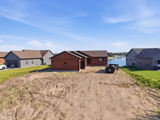 W5772 Island View Drive, New Lisbon, WI 53950