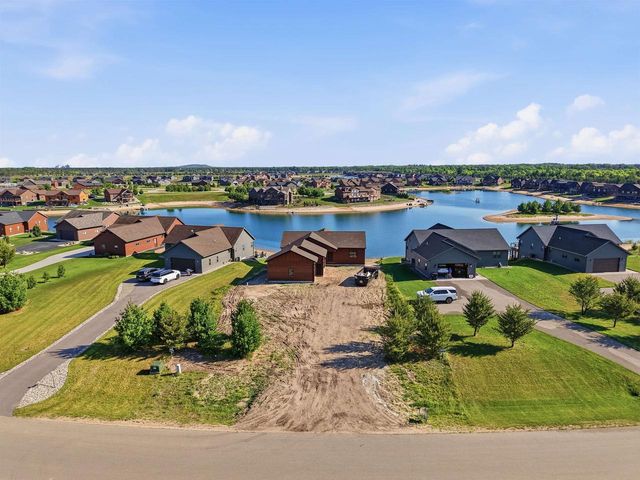 W5772 Island View Drive, New Lisbon, WI 53950