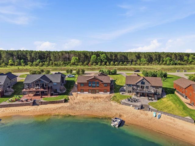 W5772 Island View Drive, New Lisbon, WI 53950