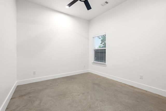 1838 S Park Avenue, Denison, TX 75020