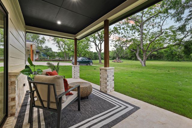 1838 S Park Avenue, Denison, TX 75020