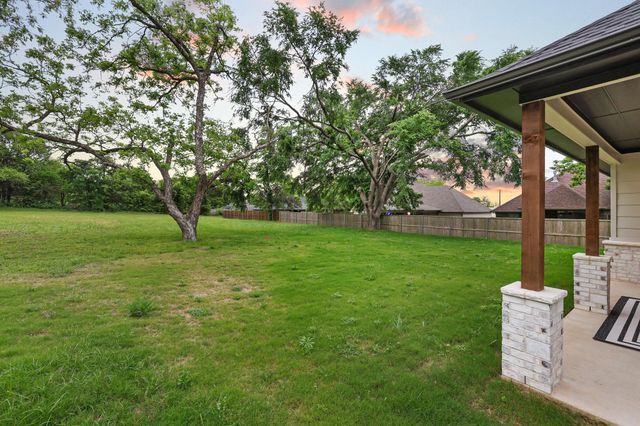1838 S Park Avenue, Denison, TX 75020