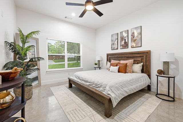1838 S Park Avenue, Denison, TX 75020