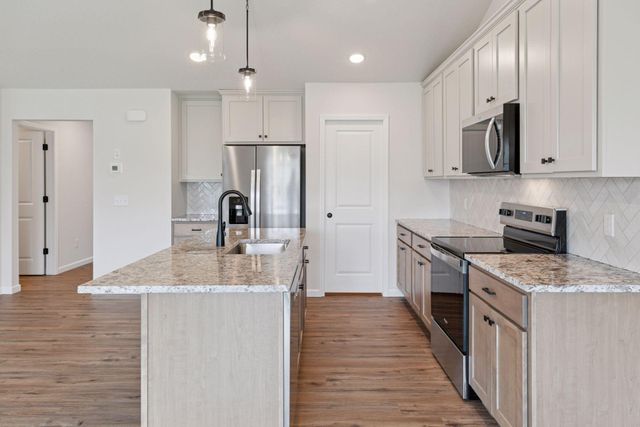 4944 River Oaks Road, Rockford, MN 55373