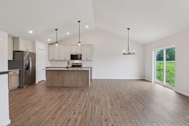 4944 River Oaks Road, Rockford, MN 55373