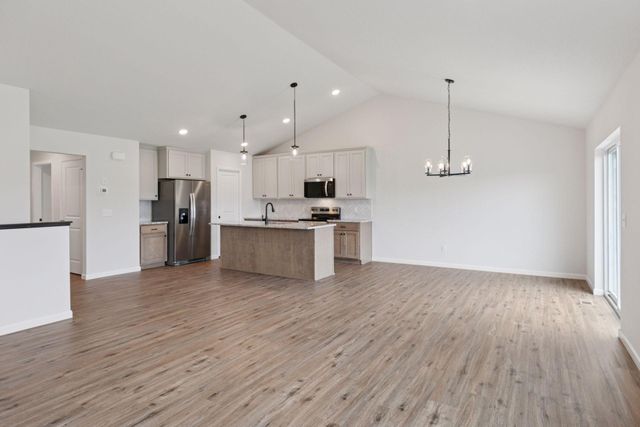 4944 River Oaks Road, Rockford, MN 55373