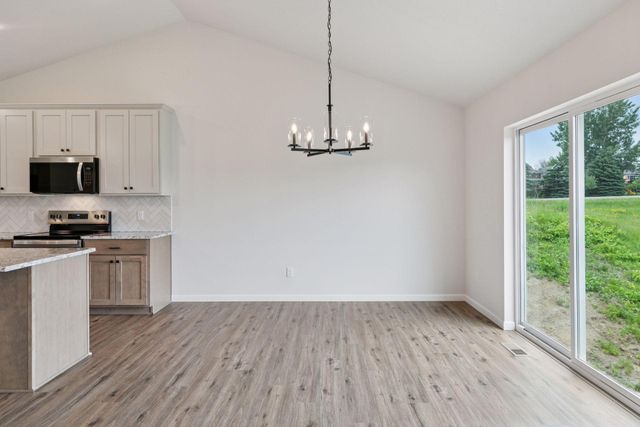 4944 River Oaks Road, Rockford, MN 55373