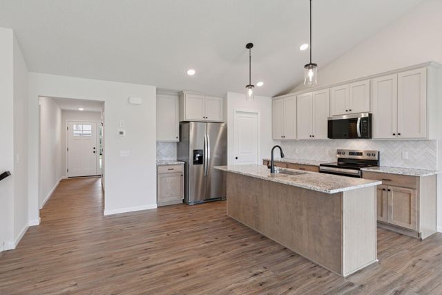 4944 River Oaks Road, Rockford, MN 55373