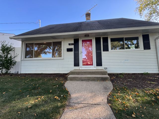 709 W Glencoe Road, Palatine, IL 60067