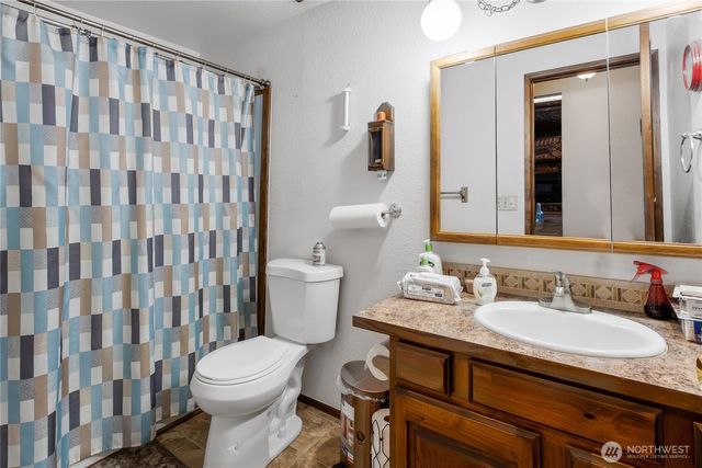 41019 Dean Kreger Road E, Eatonville, WA 98328