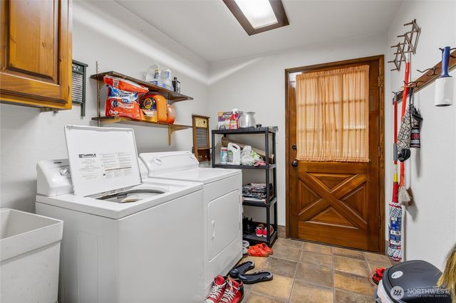41019 Dean Kreger Road E, Eatonville, WA 98328