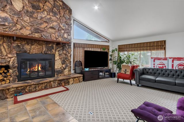 41019 Dean Kreger Road E, Eatonville, WA 98328
