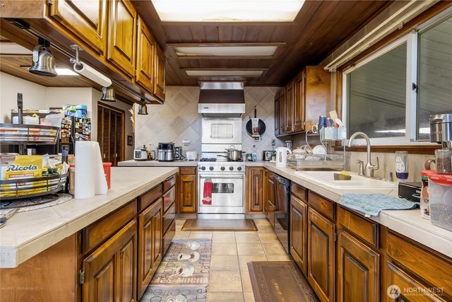 41019 Dean Kreger Road E, Eatonville, WA 98328