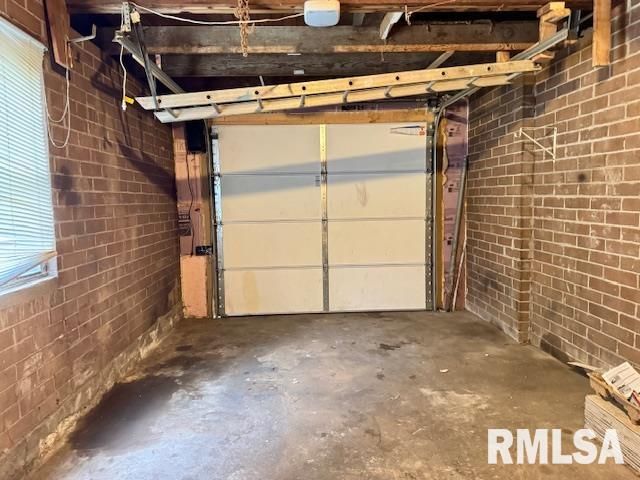 635 8TH Avenue South, Clinton, IA 52732